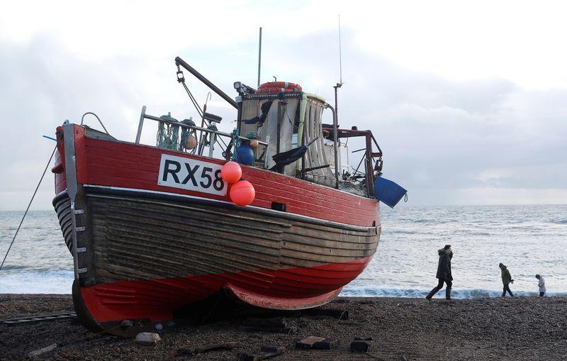 EU vows final push in UK trade talks as rifts over fishing narrow